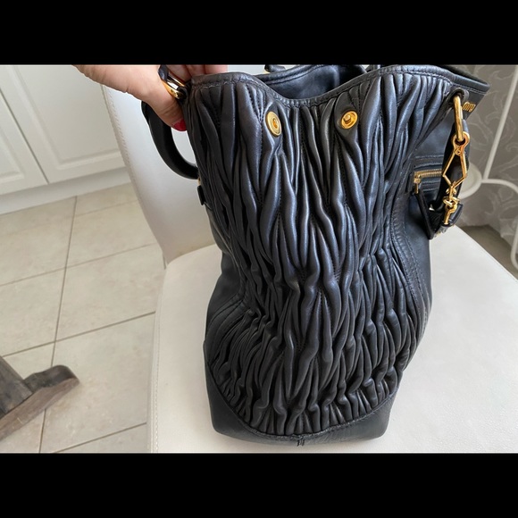 Authentic MIU MIU Quilted Large Bag - Picture 7 of 15